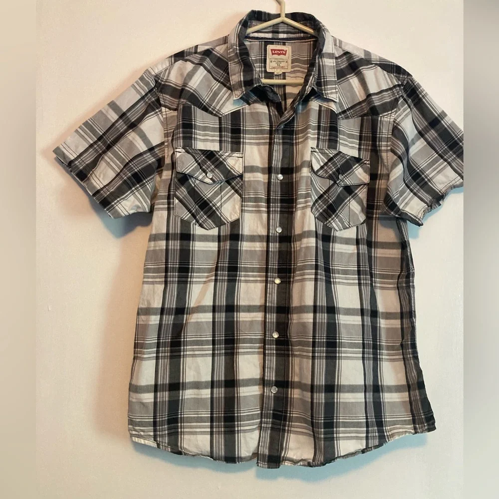 Levi's SZ XL black and gray Western style short sleeve Button Down Shirt